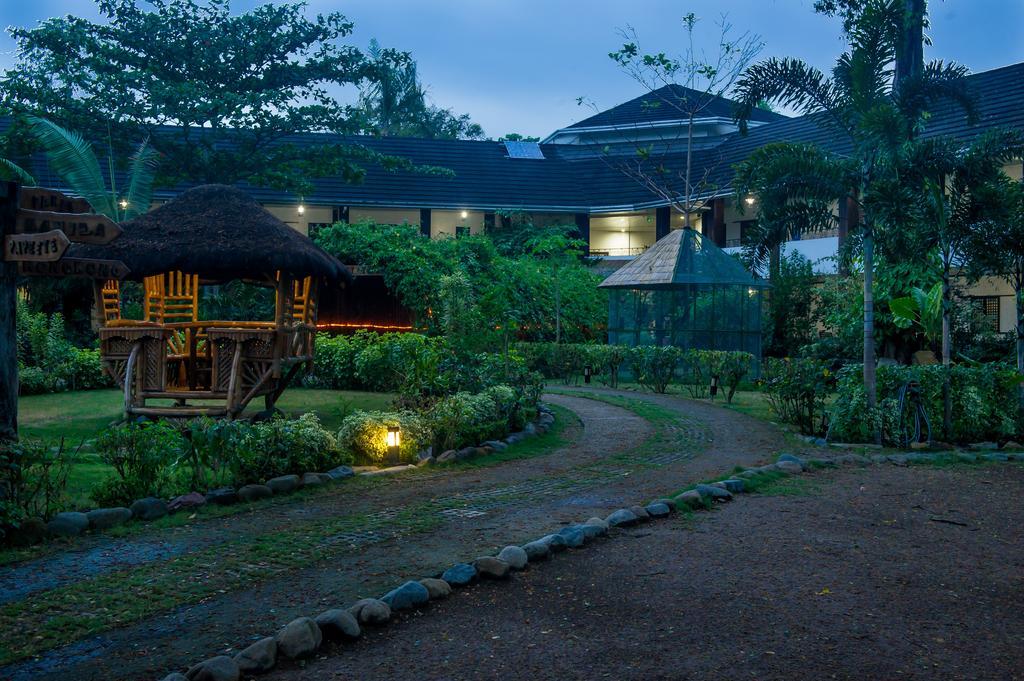פורטו פרינססה Balay Tuko Garden Inn מראה חיצוני תמונה